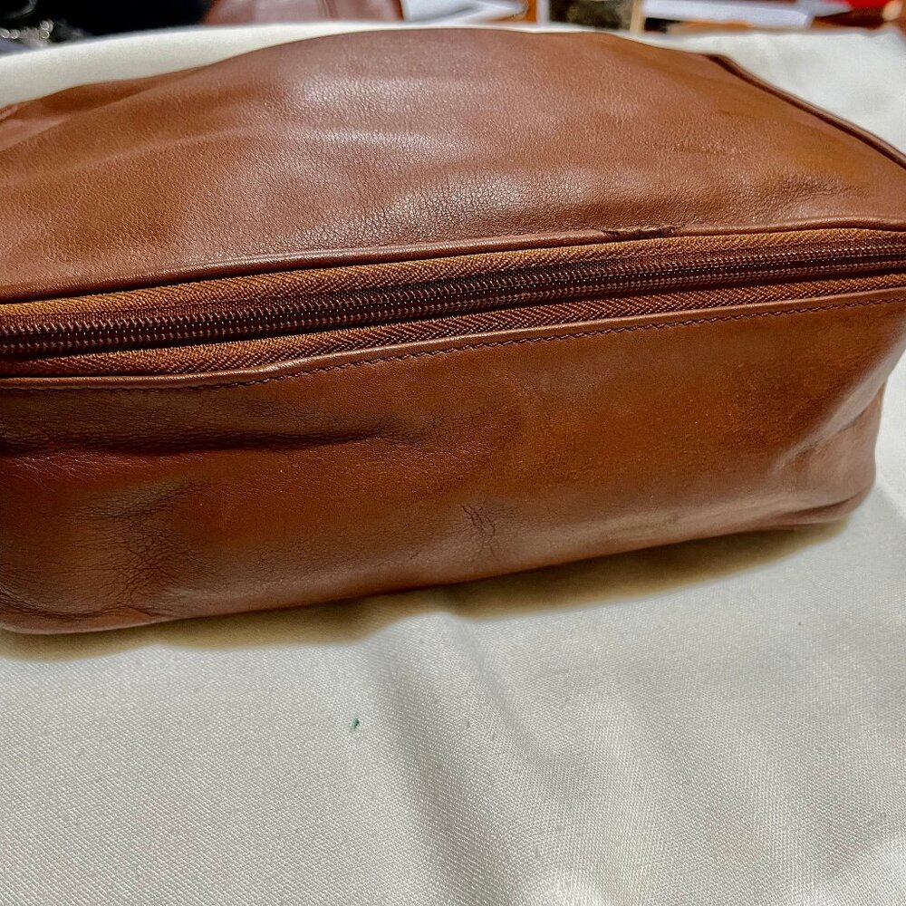 1990 Vintage Coach Leather Dop kit or Cosmetic Traveler -GUC - Picture 3 of 9